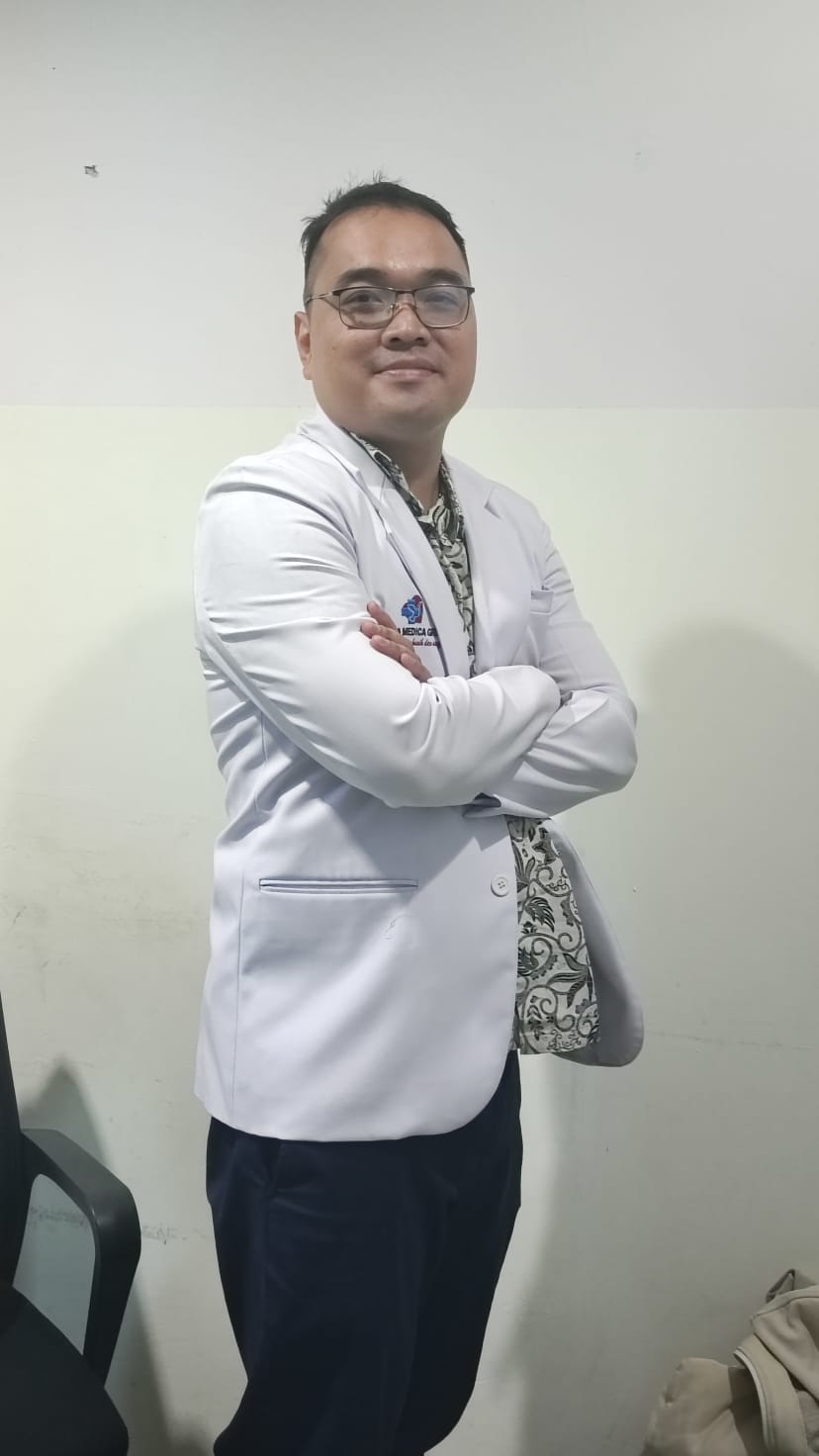 dr. Stefanus Widy, Sp.OK